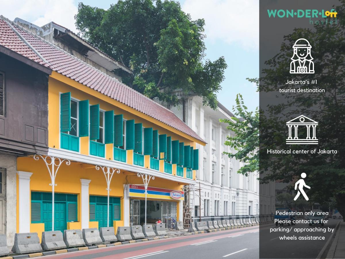 Wonderloft Hostel Kota Tua Jacarta Exterior foto